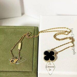 Van Cleef & Arpels black classic necklace